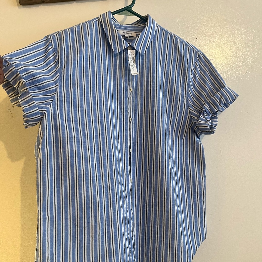 Madewell Blue and White Vertical Stripe Short Sleeve Button-Down Shirt